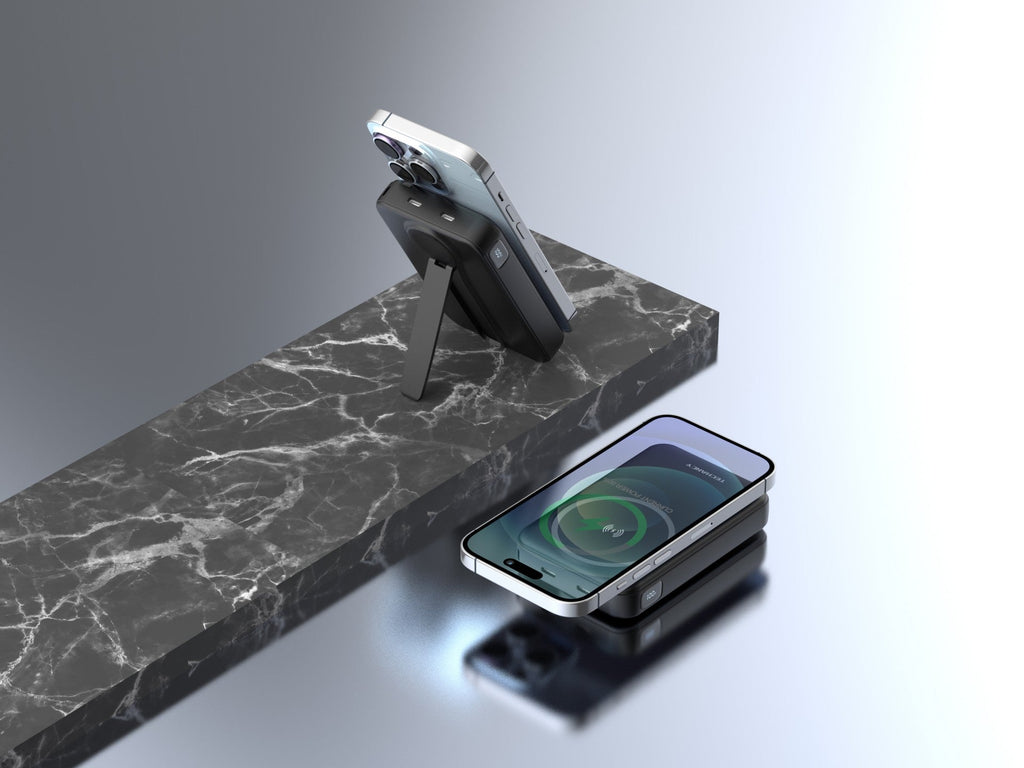 Techancy Power Bank Magnetisch TF2786 10000mAh 15W Kabelloses Schnellladen PD 20W MagSafe-kompatibel Integrierter Ständer LED-Anzeige Schwarz